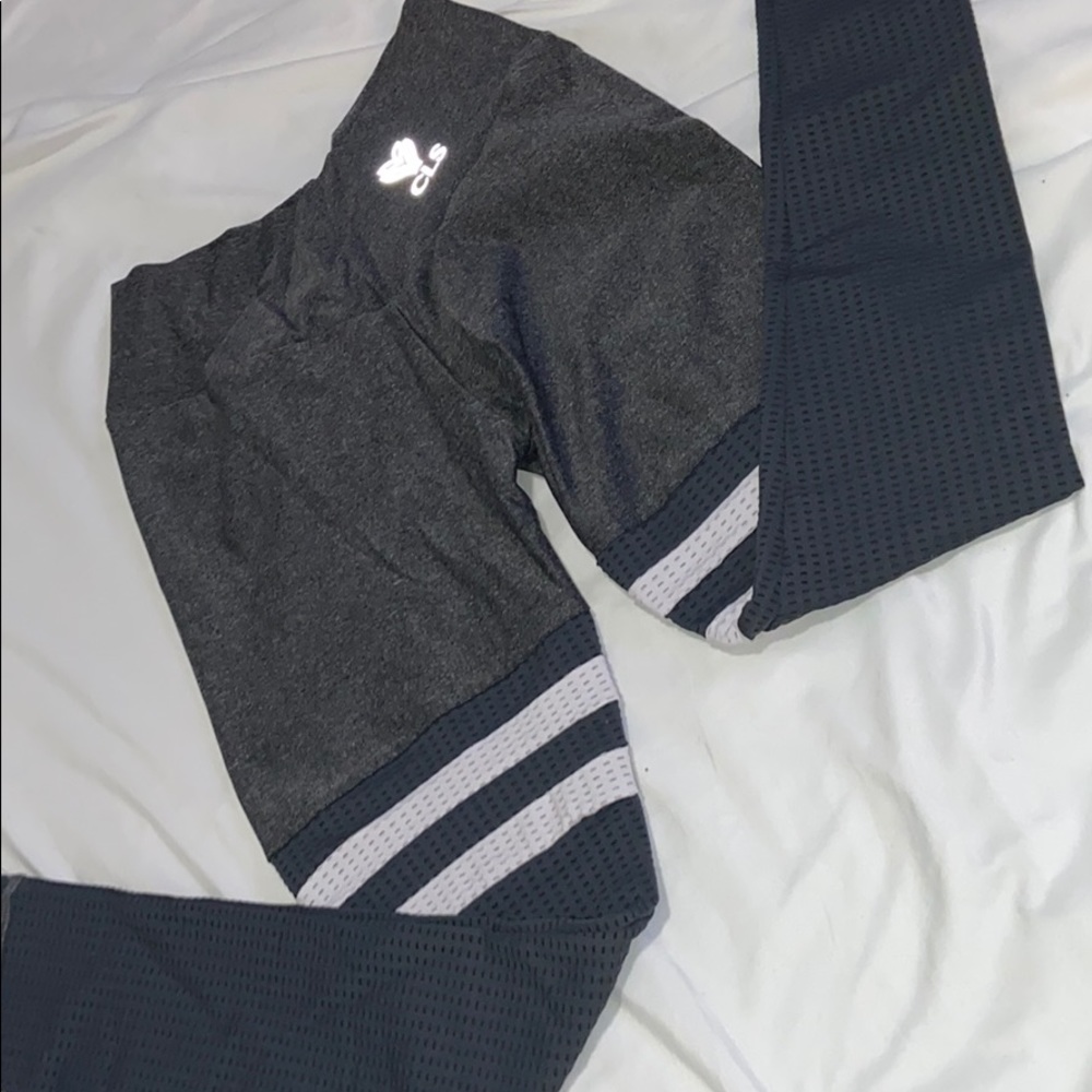 CLS leggings